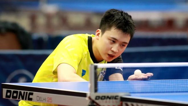 多明格斯首 多明格斯首