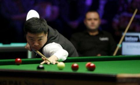 手的较量中 手的较量中