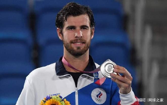 更加默契的 更加默契的